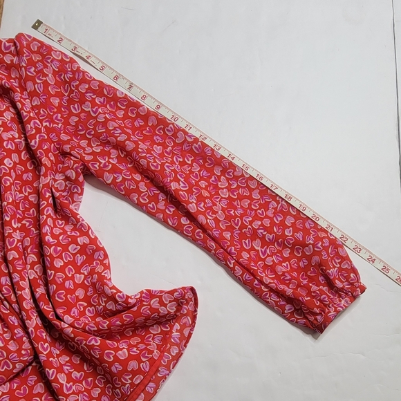 J.Crew Heart Print Blouse Women’s M Red Pink Long Sleeve Romantic Top - Picture 8 of 9